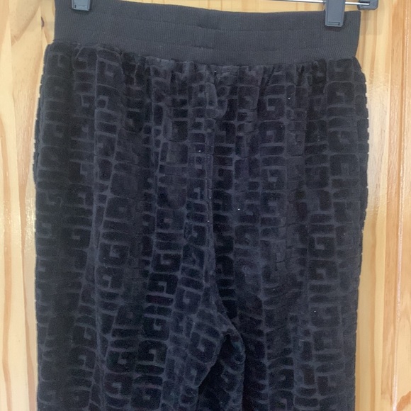Guess Black Cut Out G Velour Joggers Size XS (567) - Picture 10 of 11